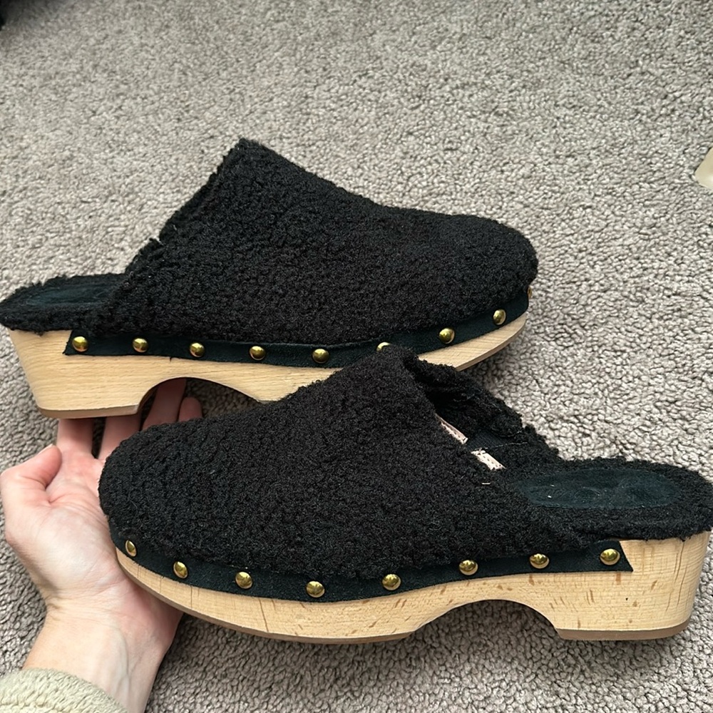 J.Crew black sherpa wood heel grommet stud detail clogs!